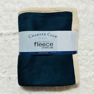 Charter Club Men's Fleece Throw - Navy and Cream. New Inbox.